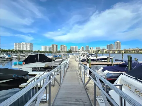 18051 Biscayne Boulevard Aventura FL 33160