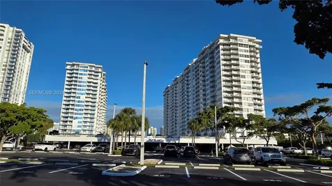 18051 Biscayne Boulevard Aventura FL 33160