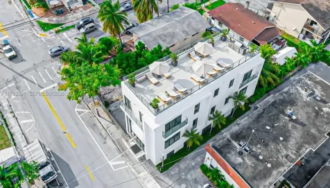 1267 NW 3rd Street Miami FL 33125