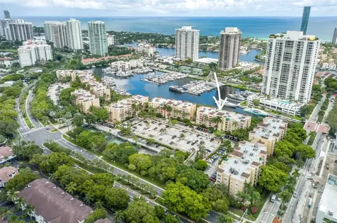 19601 E Country Club Drive Aventura FL 33180