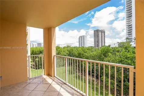 19601 E Country Club Drive Aventura FL 33180