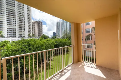 19601 E Country Club Drive Aventura FL 33180