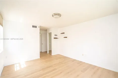 19601 E Country Club Drive Aventura FL 33180