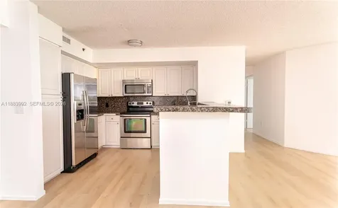 19601 E Country Club Drive Aventura FL 33180