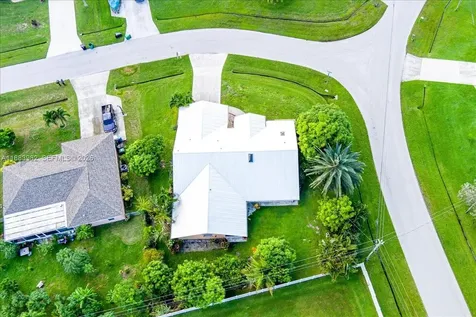 6958 NW Hartney Way Port St. Lucie FL 34983