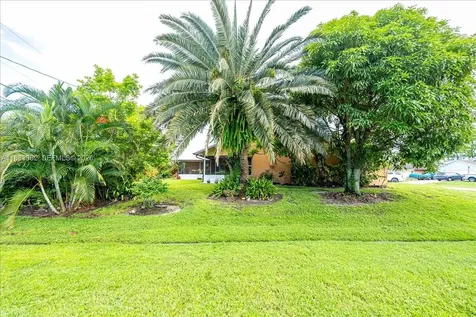6958 NW Hartney Way Port St. Lucie FL 34983