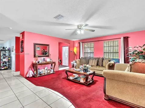228 SW 5th Avenue Hallandale Beach FL 33009