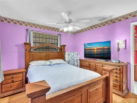 228 SW 5th Avenue Hallandale Beach FL 33009
