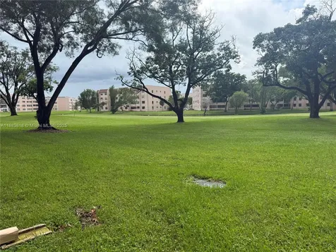 2726 NW 104th Avenue Sunrise FL 33322