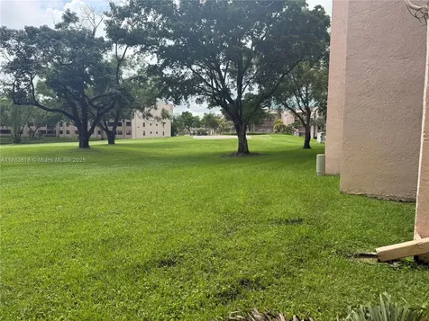 2726 NW 104th Avenue Sunrise FL 33322