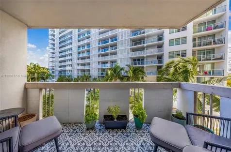 800 West Avenue Miami Beach FL 33139