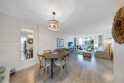 800 West Avenue Miami Beach FL 33139