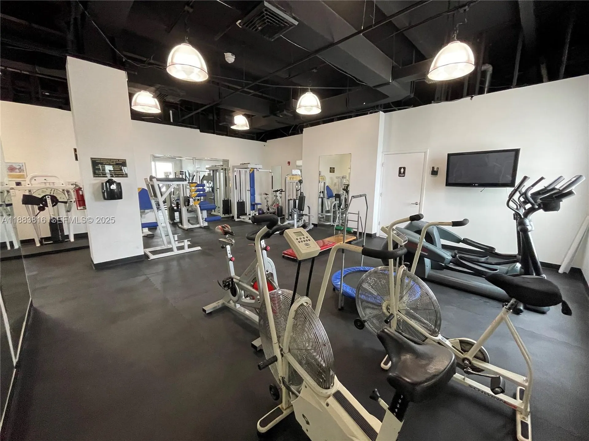 2751 S Ocean Drive Hollywood FL 33019