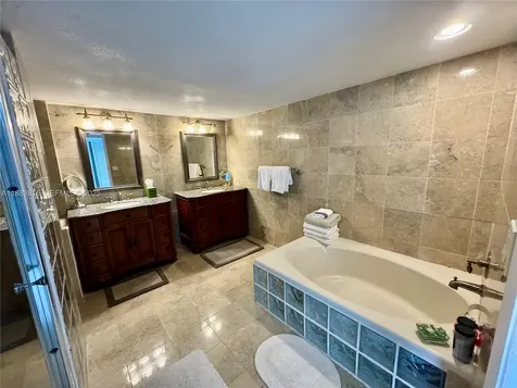 2751 S Ocean Drive Hollywood FL 33019