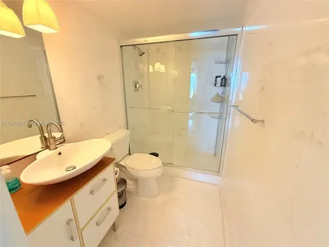 2751 S Ocean Drive Hollywood FL 33019