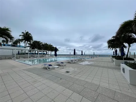 2751 S Ocean Drive Hollywood FL 33019