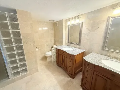 2751 S Ocean Drive Hollywood FL 33019