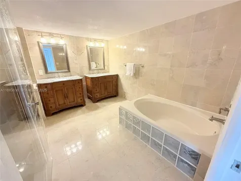 2751 S Ocean Drive Hollywood FL 33019