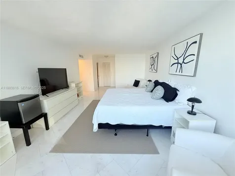 2751 S Ocean Drive Hollywood FL 33019