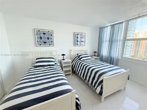 2751 S Ocean Drive Hollywood FL 33019