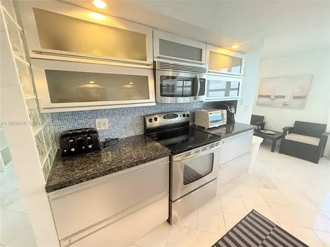 2751 S Ocean Drive Hollywood FL 33019