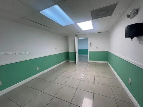 4445 W 16th Avenue Hialeah FL 33012