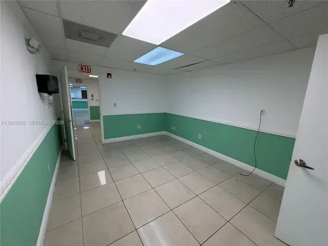 4445 W 16th Avenue Hialeah FL 33012