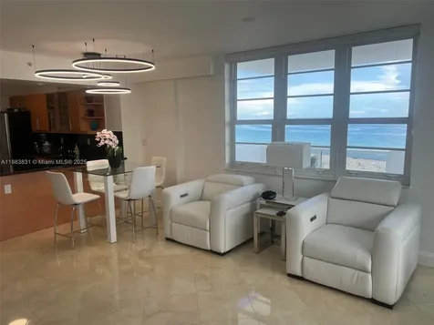 100 Lincoln Road Miami Beach FL 33139