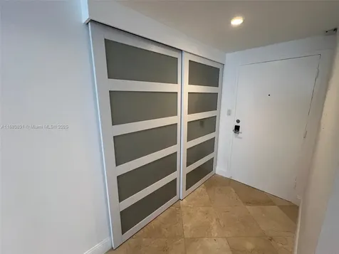 100 Lincoln Road Miami Beach FL 33139