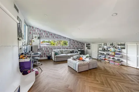 79 W Shore Drive Miami FL 33133