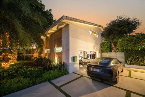 79 W Shore Drive Miami FL 33133