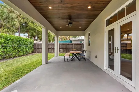 2431 NE 20th Avenue Lighthouse Point FL 33064