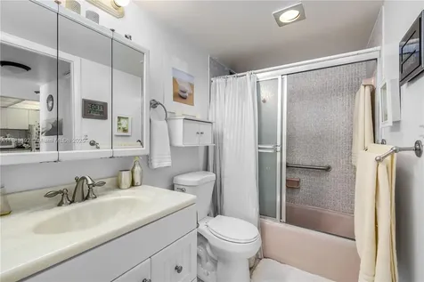 345 Ocean Drive Miami Beach FL 33139