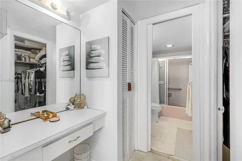 345 Ocean Drive Miami Beach FL 33139