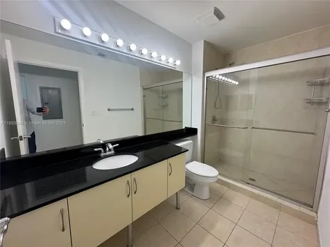 31 SE 5th Street Miami FL 33131