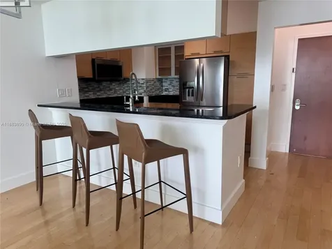 31 SE 5th Street Miami FL 33131