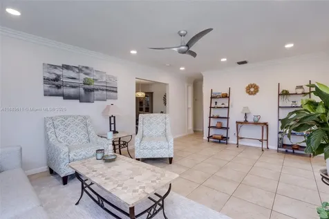 210 SW 64th Avenue Pembroke Pines FL 33023