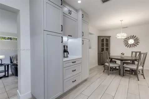 210 SW 64th Avenue Pembroke Pines FL 33023