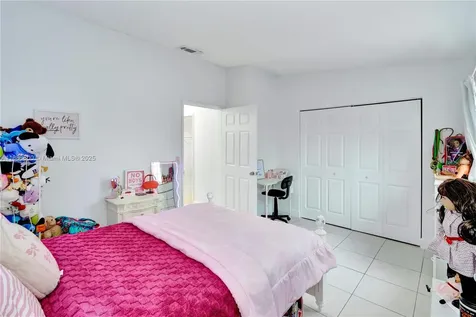 6916 NW 166th Terrace Miami Lakes FL 33014