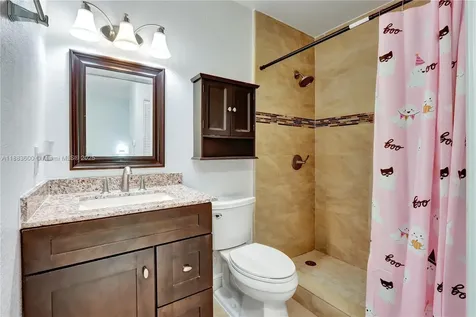 6916 NW 166th Terrace Miami Lakes FL 33014
