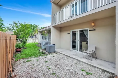 6916 NW 166th Terrace Miami Lakes FL 33014