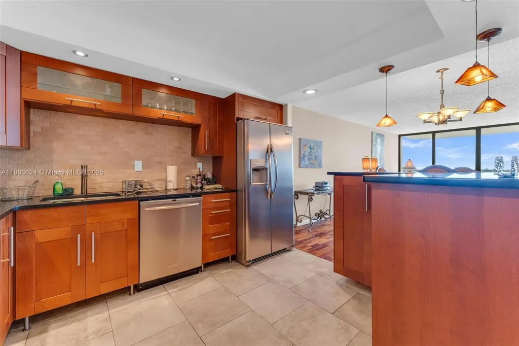 18021 Biscayne Boulevard Aventura FL 33160