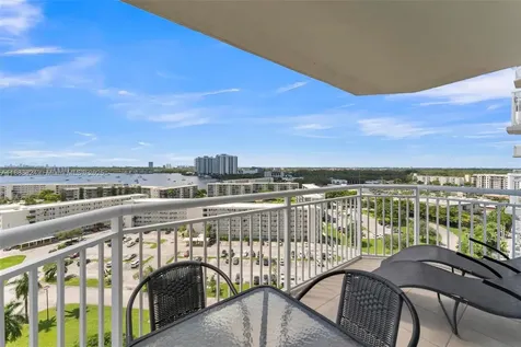 18021 Biscayne Boulevard Aventura FL 33160