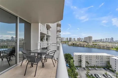 18021 Biscayne Boulevard Aventura FL 33160