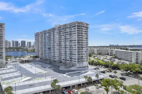 18021 Biscayne Boulevard Aventura FL 33160