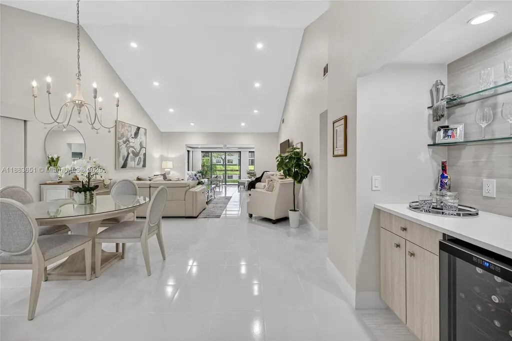 21695 Arriba Real Boca Raton FL 33433