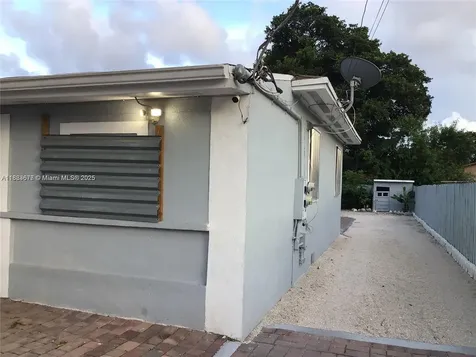 1860 NW 45th Street Miami FL 33142