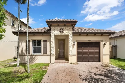 2401 NE 4th Street Homestead FL 33033