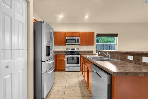 2401 NE 4th Street Homestead FL 33033