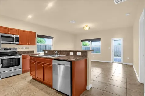 2401 NE 4th Street Homestead FL 33033